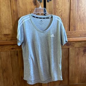 Woman’s Medium aeroready Adidas T-shirt